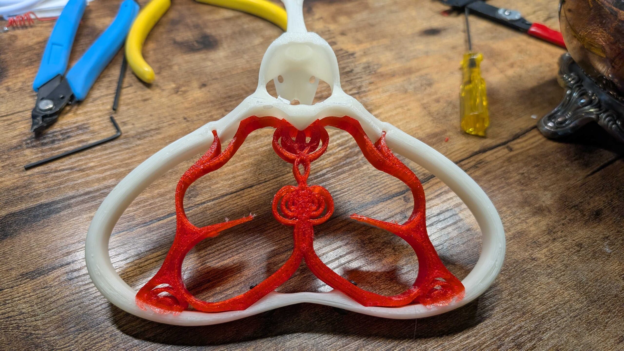 Printed ribcage with TPU battery cradle